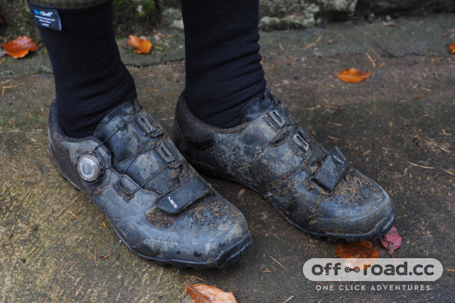 Clipless clearance trail shoes